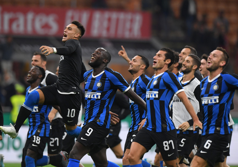 英雄联盟比分：LCK夏季赛DWG 2：0 T1，T1微博瞬间沦陷