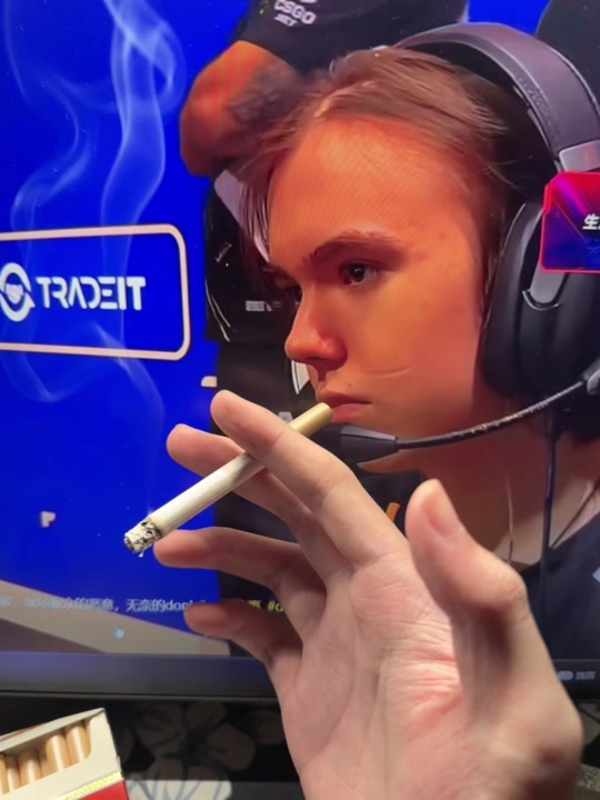 涵艺爆料：BSYY被踢后LNG胜率训练赛疯长，银河的合同FPX没有买断权