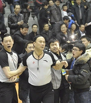 拜仁CEO：我们对世俱杯同样感到兴奋，球员甚至