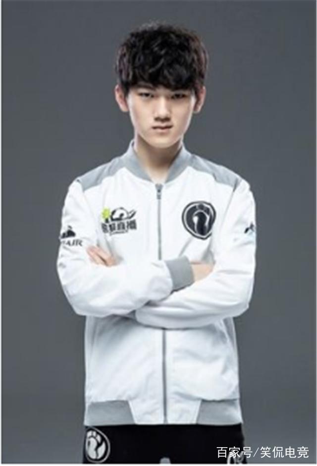 FaZe以2：0战胜NAVI，晋级2025年BLAST Open Fall lan 阶段